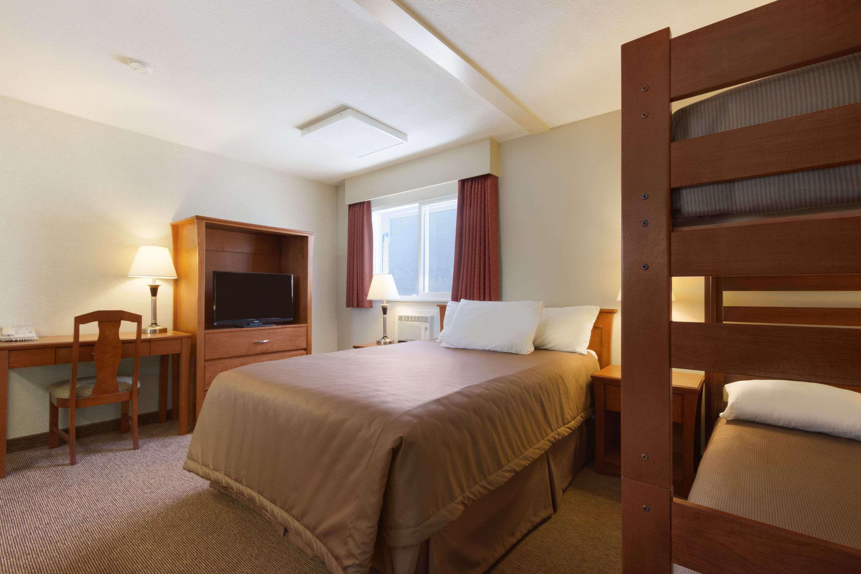 Travelodge By Wyndham Langley Zewnętrze zdjęcie