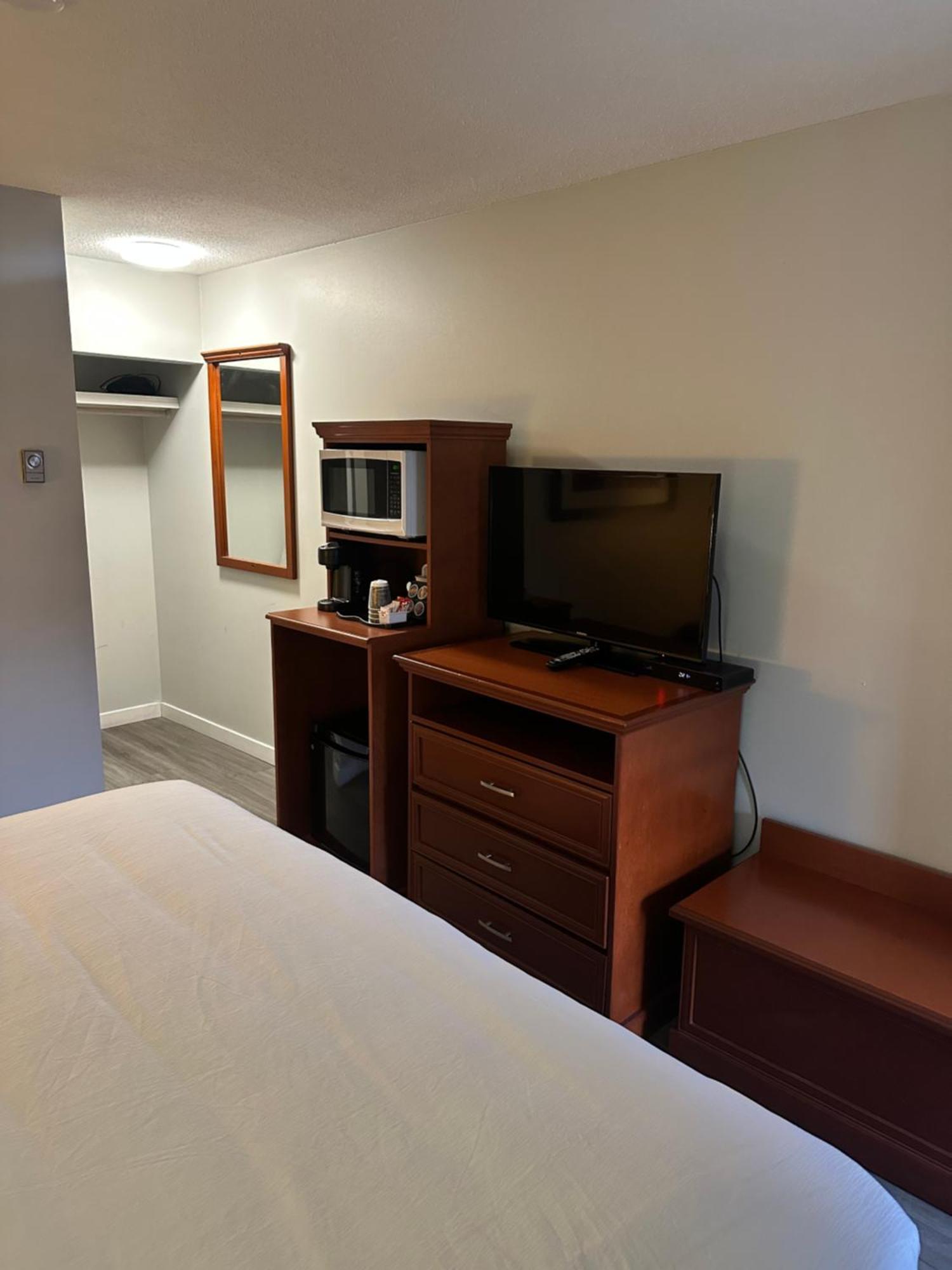 Travelodge By Wyndham Langley Zewnętrze zdjęcie